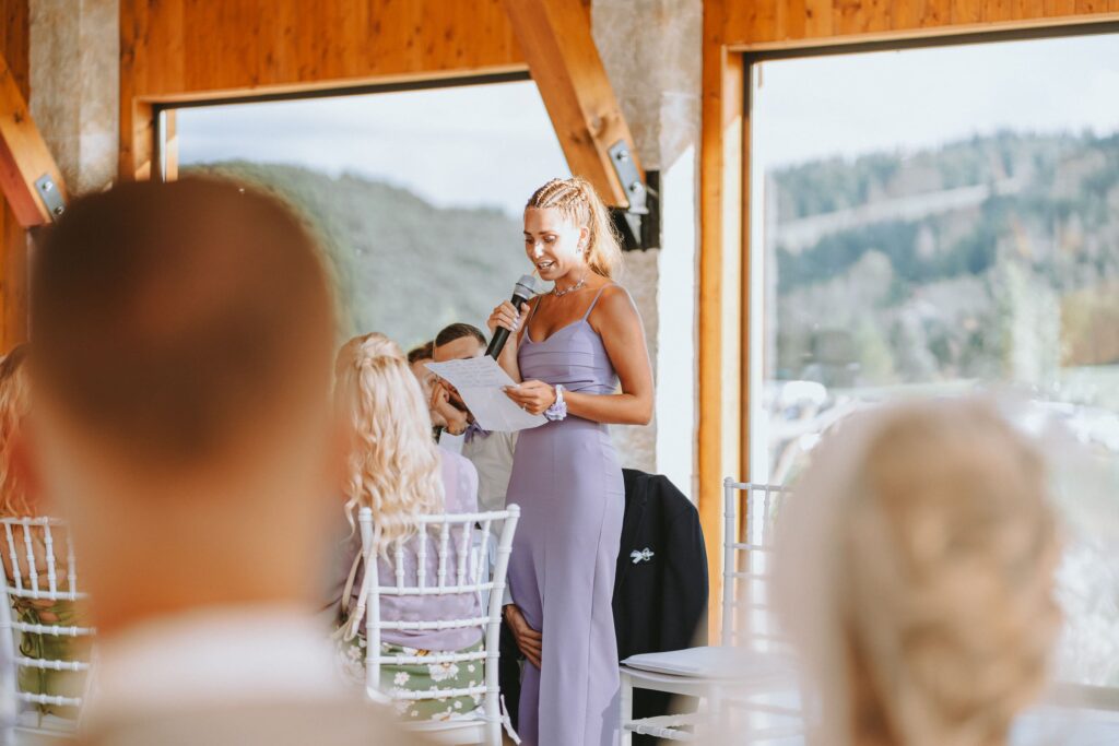 Príhovor na svadbu predstavuje výnimočnú súčasť každej svadby, ktorá utkvie v spomienkach každého svadobčana.